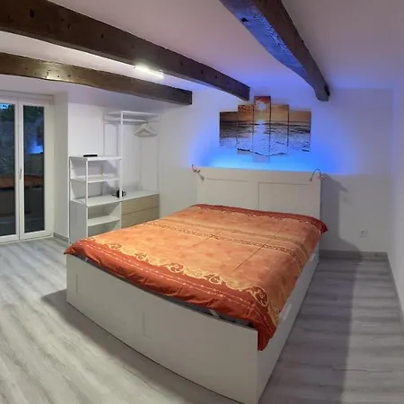 Сasa de vacaciones Sirogn House